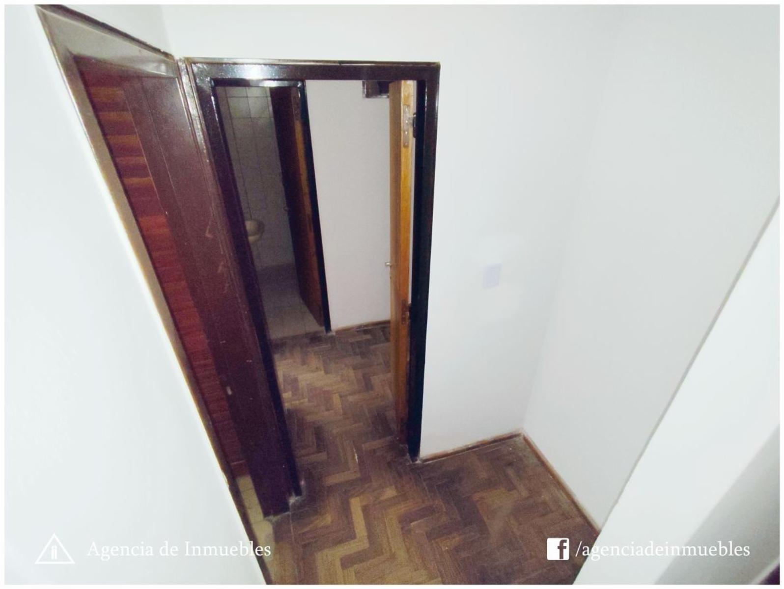 VENDE: Departamento 1 Dormitorio / Colon 150 - B° Centro / Oportunidad — foto 5