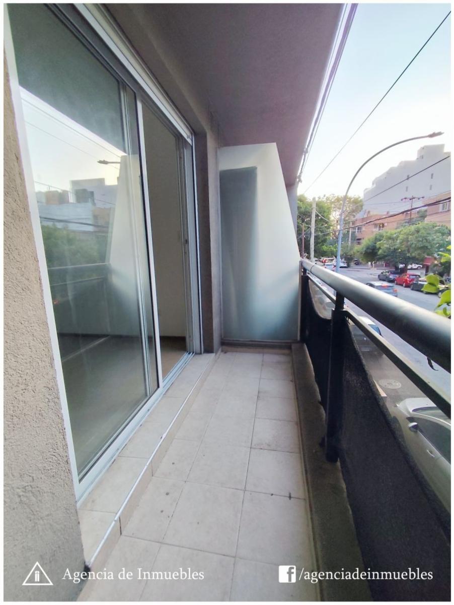 ALQUILA: Dpto 1 Dormitorio, Externo con Balcón / B° General Paz - 5