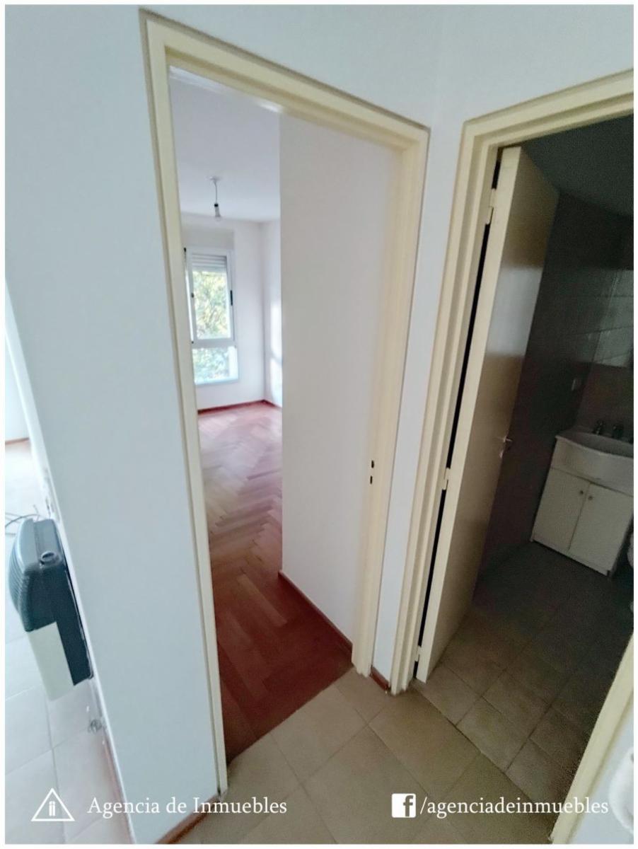 ALQUILA: Dpto 1 Dormitorio, Externo con Balcón / B° General Paz - 18