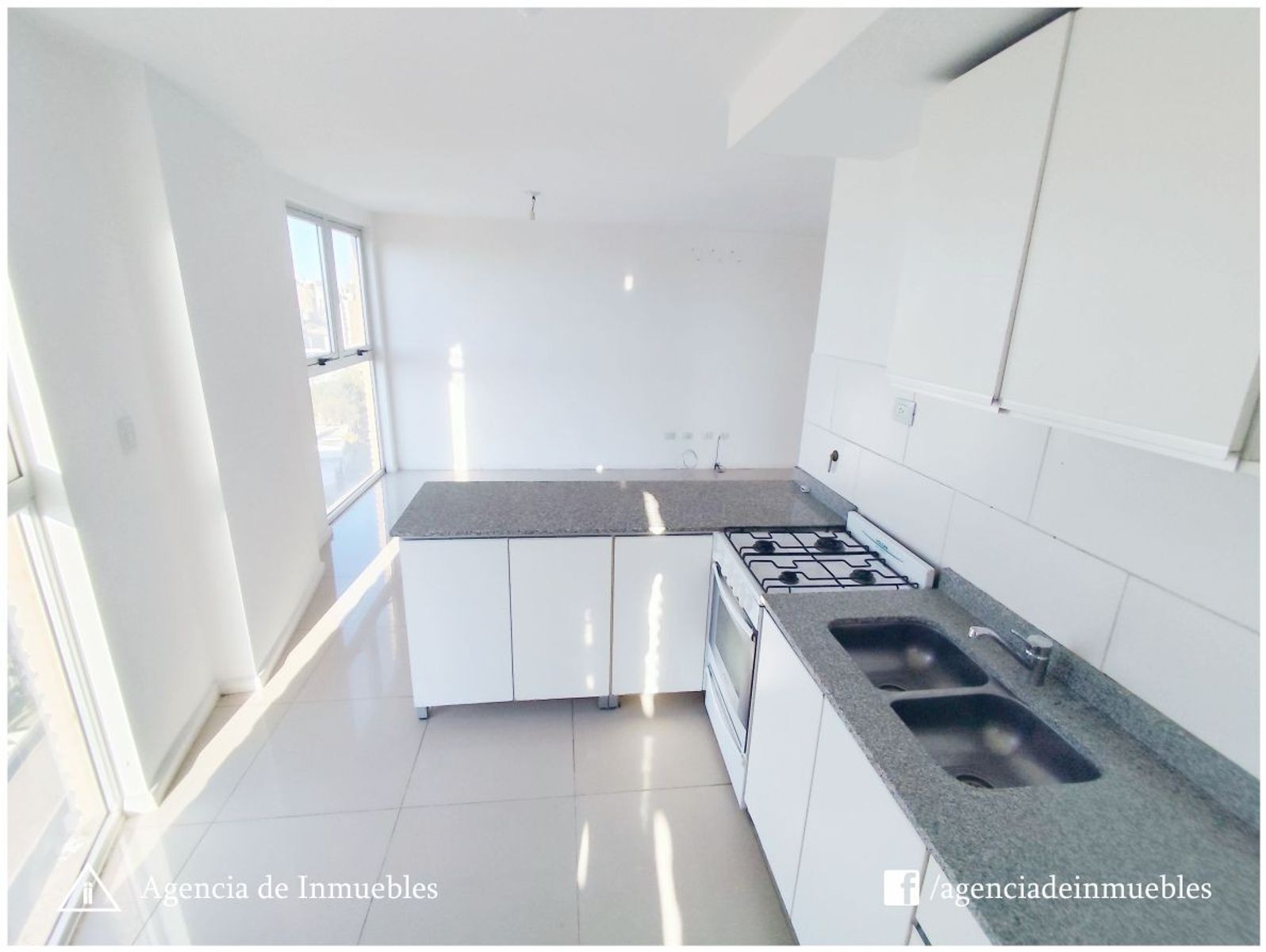 ALQUILA: Departamento 1 Dormitorio / Complejo Torres H - 3