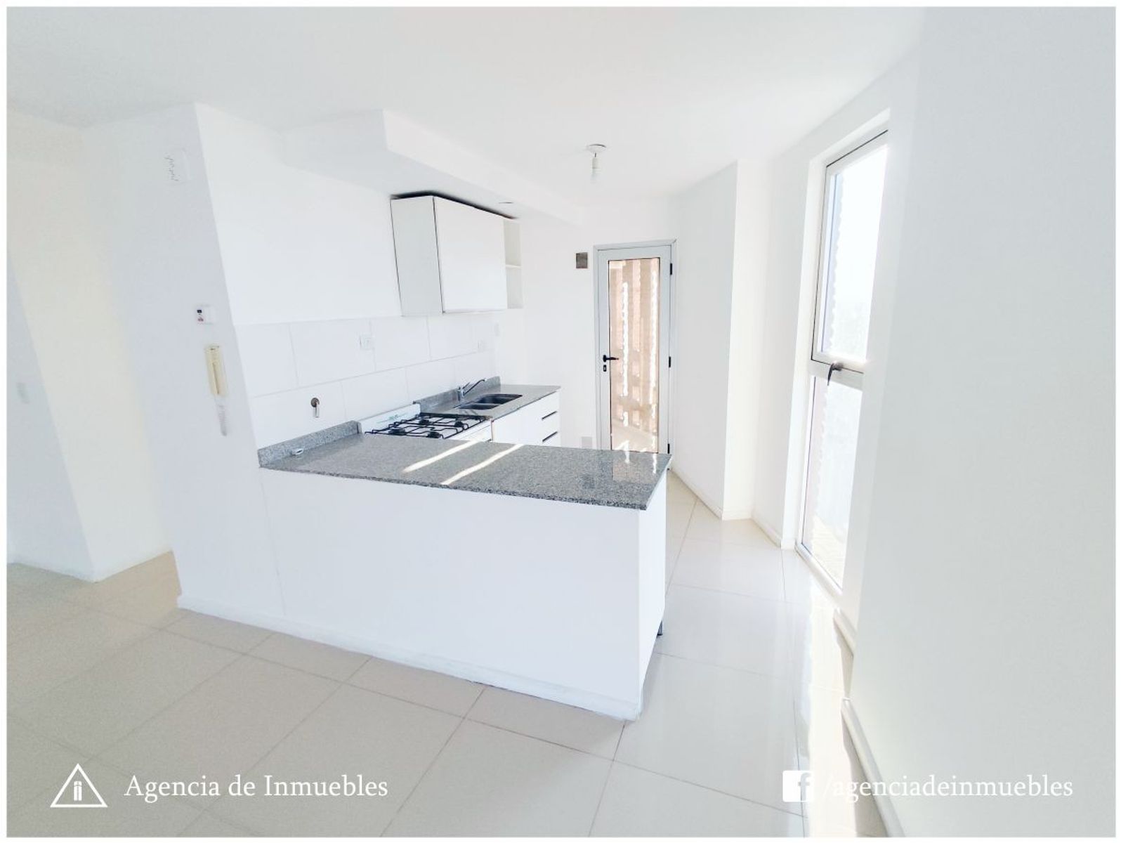 ALQUILA: Departamento 1 Dormitorio / Complejo Torres H - 4