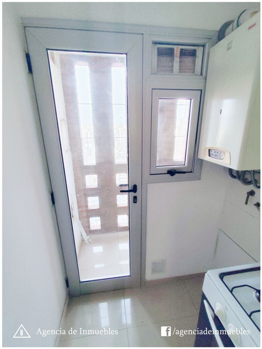 ALQUILA: Dpto 1 Dormitorio, Cocina Separada/ Complejo Torres H - 11