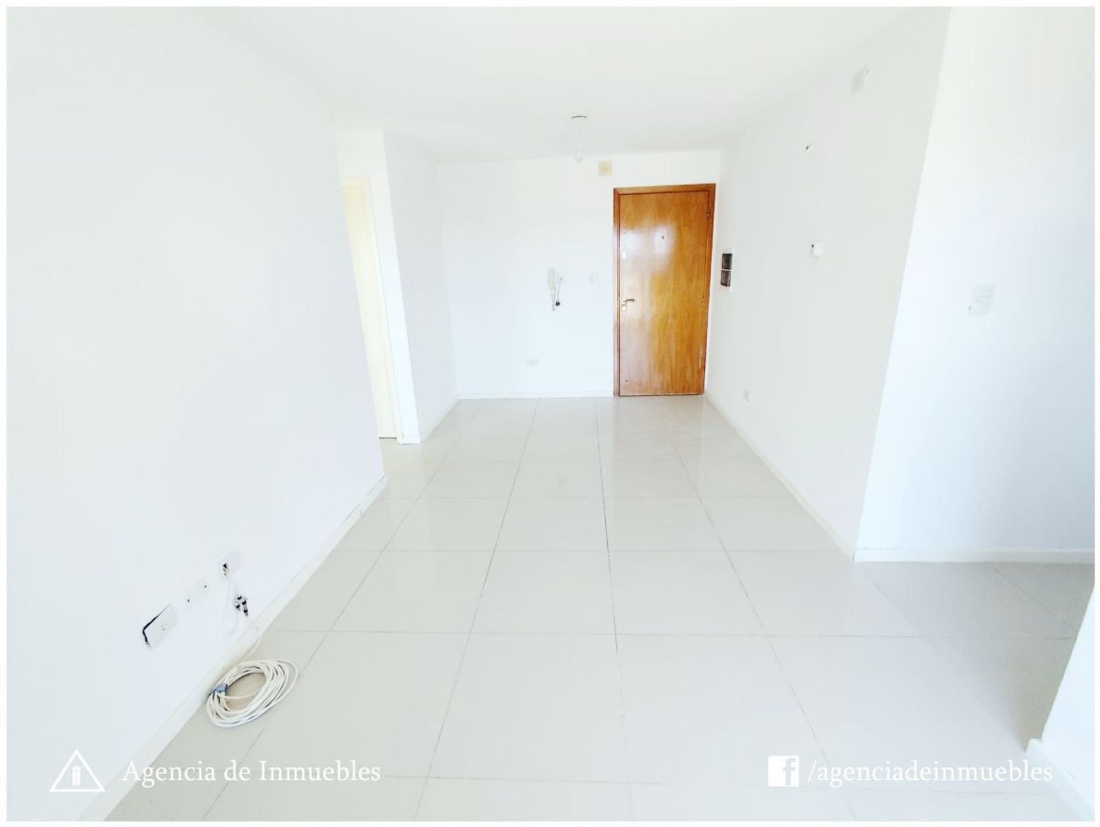 ALQUILA: Dpto 1 Dormitorio con Balcón y Aire Acondicionado/ ComplejoCENTER / Nueva Córdoba - 2