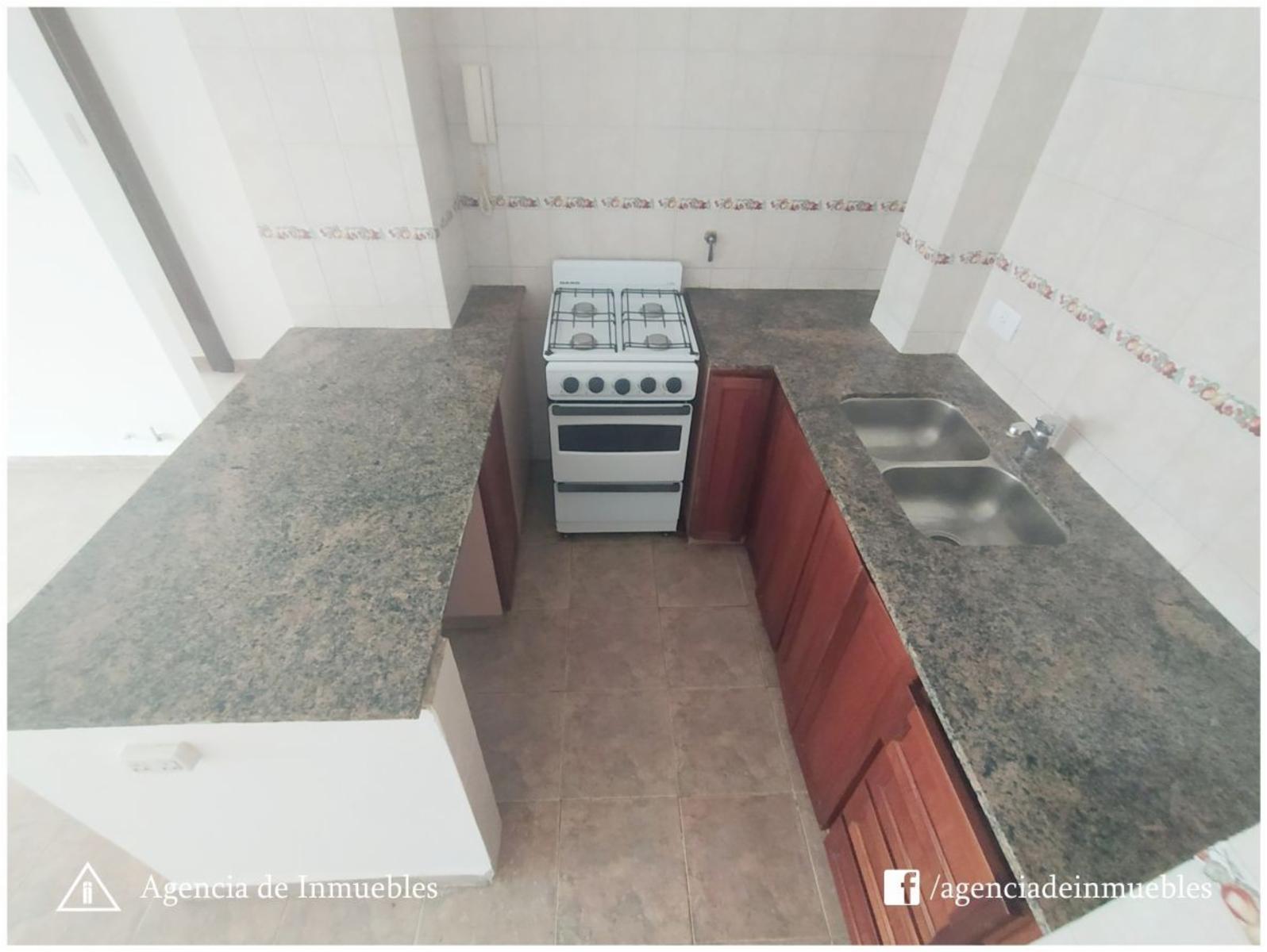 ALQUILA: Departamento 1 Dormitorio / Obispo Salguero 450 - Nueva Cordoba - 9