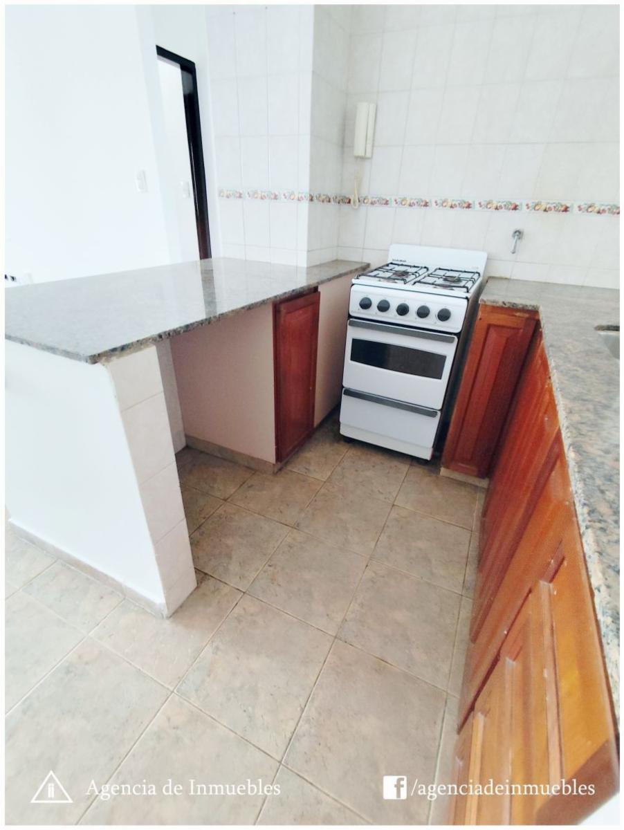 ALQUILA: Departamento 1 Dormitorio / Nueva Córdoba - Obispo Salguero 439 - 17
