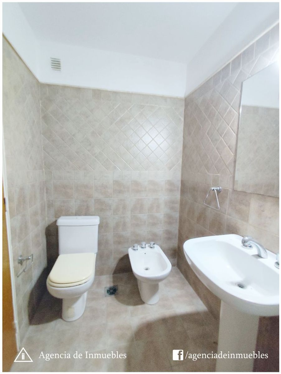VENDE: Departamento SEMIPISO 2 Dormitorios, 2 Baños, 2 Balcones/ Nueva Cordoba - 25