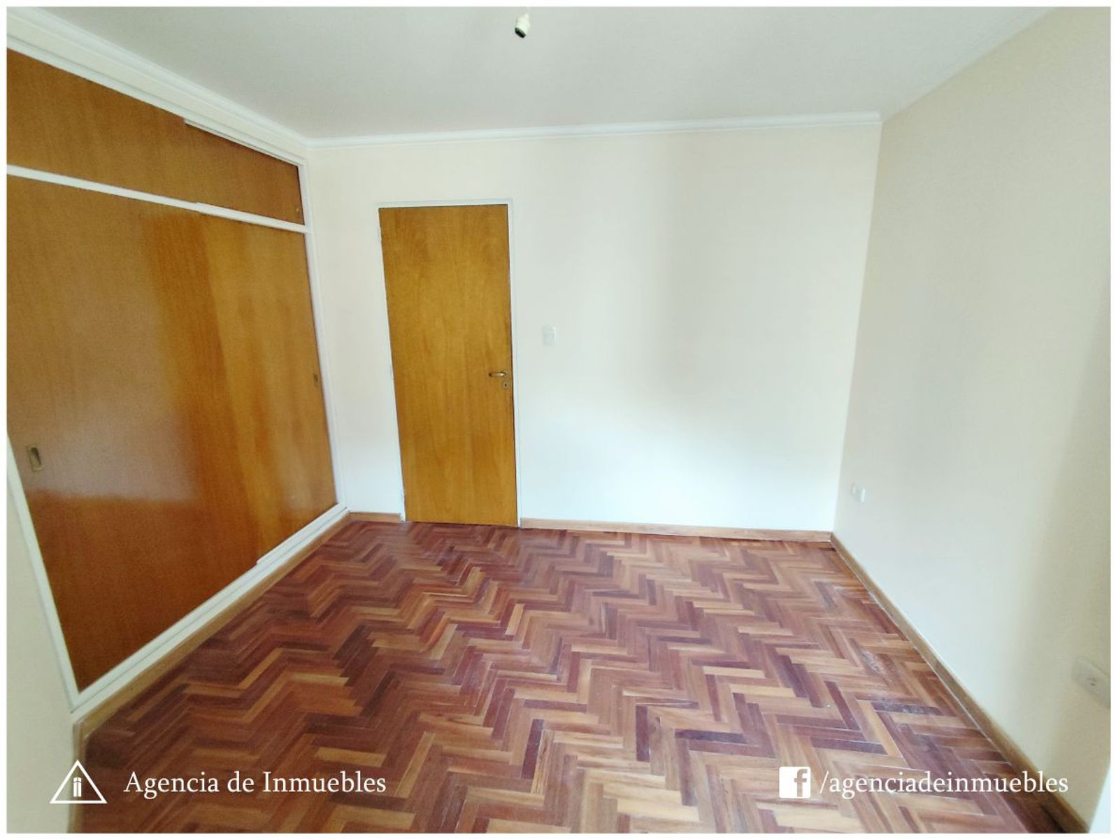 VENDE: Departamento SEMIPISO 2 Dormitorios, 2 Baños, 2 Balcones/ Nueva Cordoba - 30