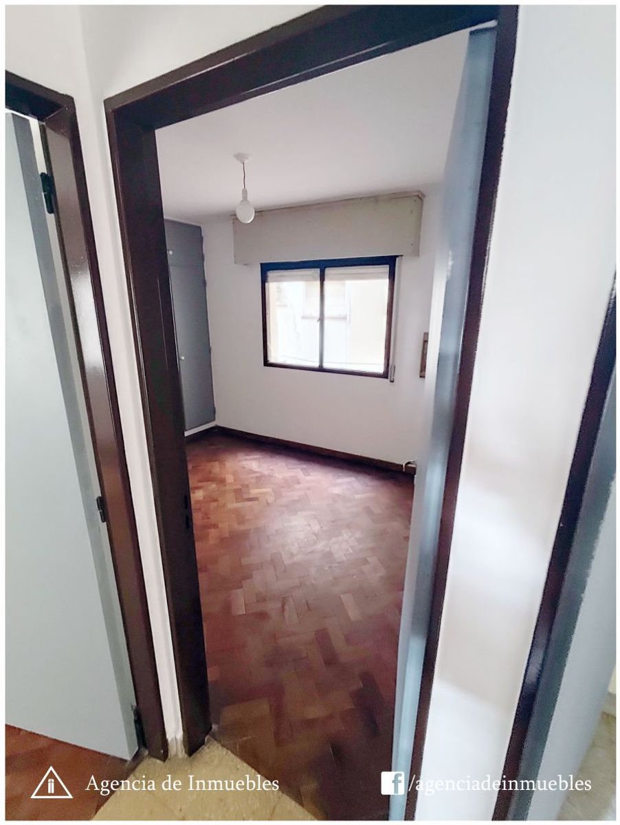 ALQUILA: Dpto Semipiso 2 Dormitorios + Hab. de Servicio / B° ALBERDI - 15