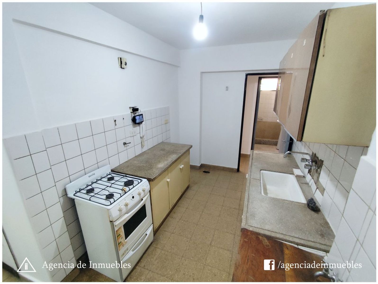 ALQUILA: Dpto Semipiso 2 Dormitorios + Hab. de Servicio / B° ALBERDI - 22