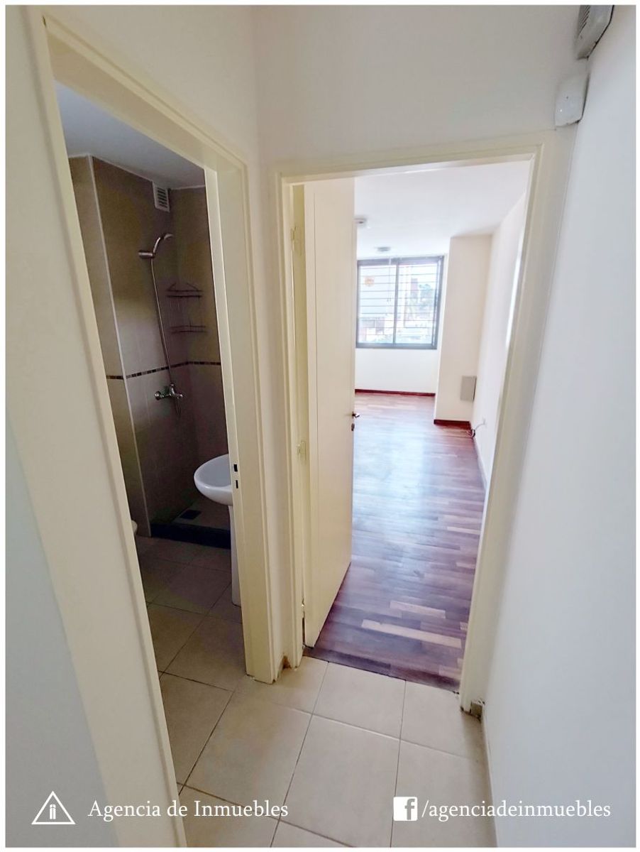 ALQUILA: Dpto 1 Dormitorio + Escritorio, Balcón + Aire Acondicionado / COFICO - 22