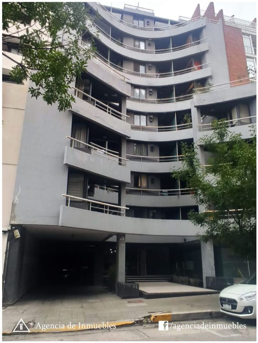 ALQUILA: Cochera en Barrio Nueva Cordoba / Portón Automático - 1