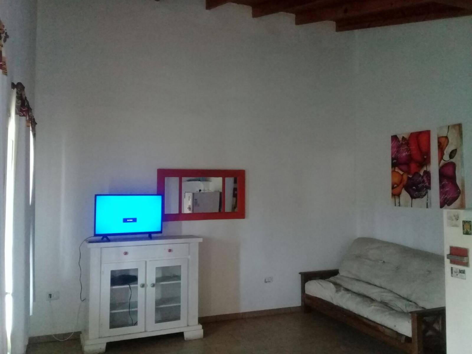 Casa 2 dormitorios - Alquiler temporario - Funes — foto 3