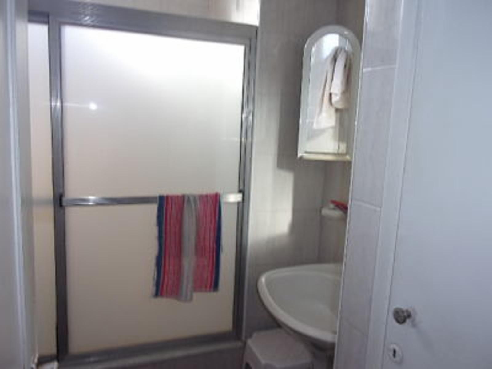 Amplio y Luminoso Semipiso 2/3 Dormitorios Céntrico Excelente Ubicación — foto 10