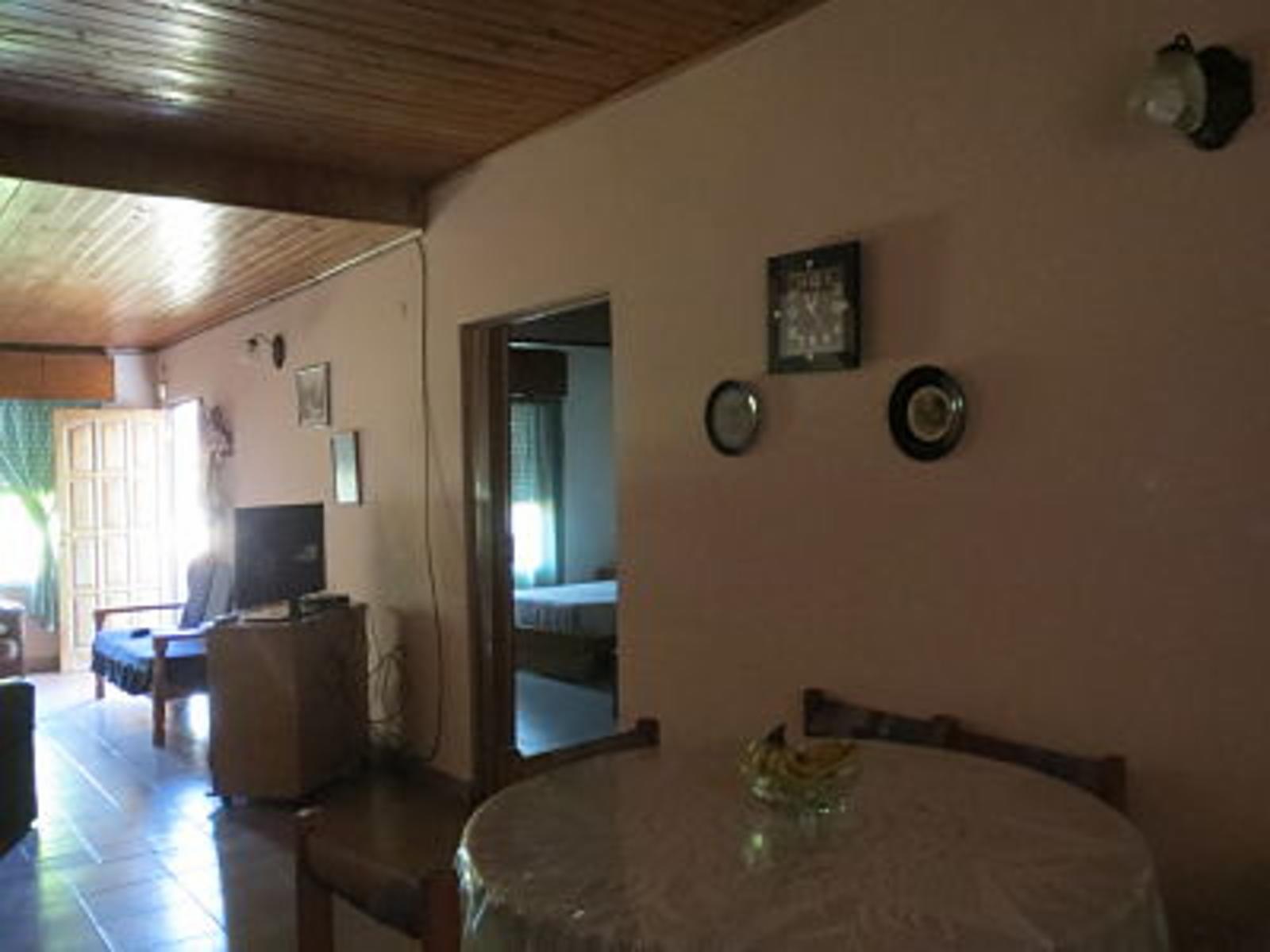 Varela Casa Barrio Berreymundo 3 Dormitorios, Garaje, Jardín. — foto 2