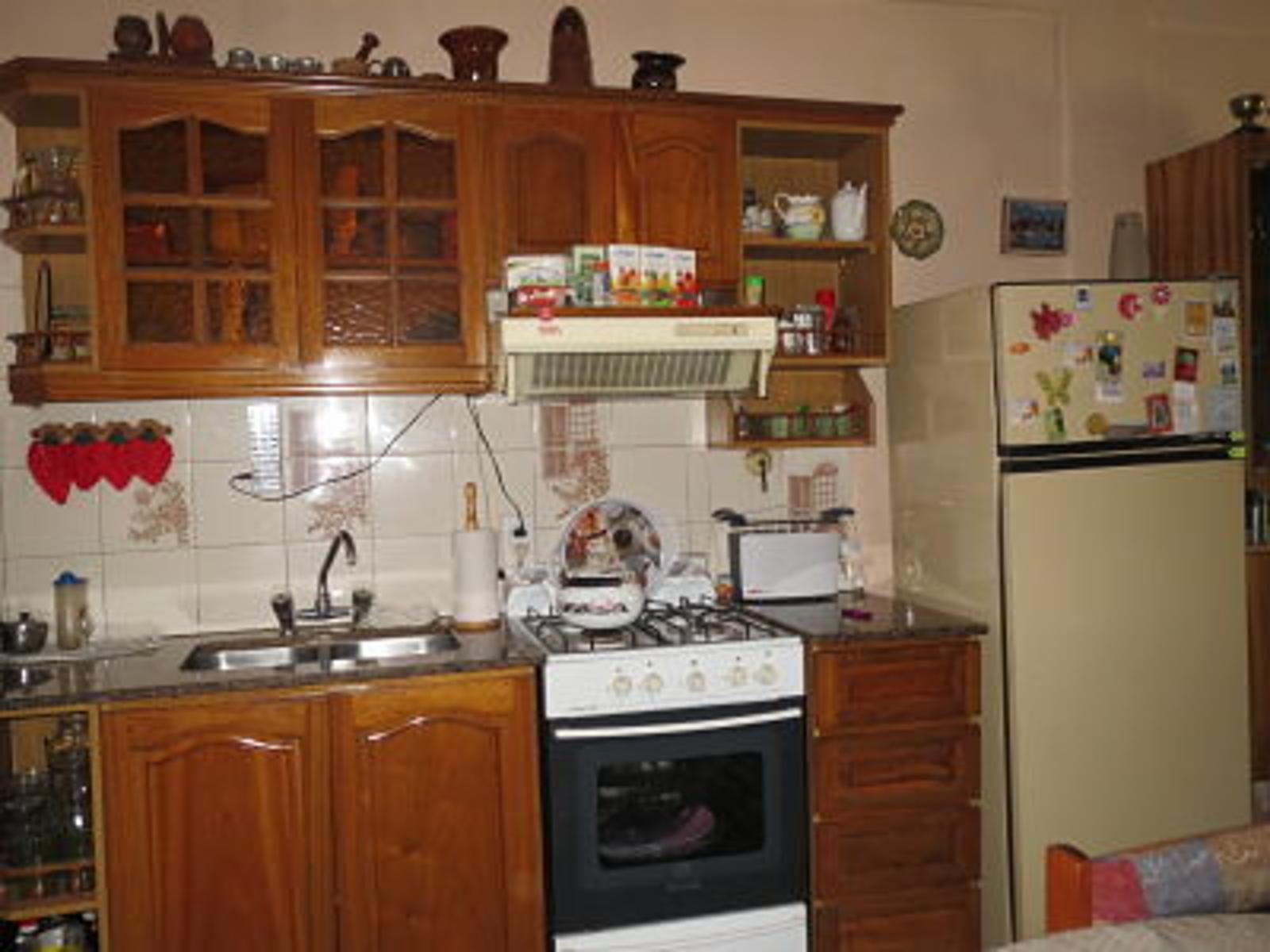 Varela Casa Barrio Berreymundo 3 Dormitorios, Garaje, Jardín. — foto 4