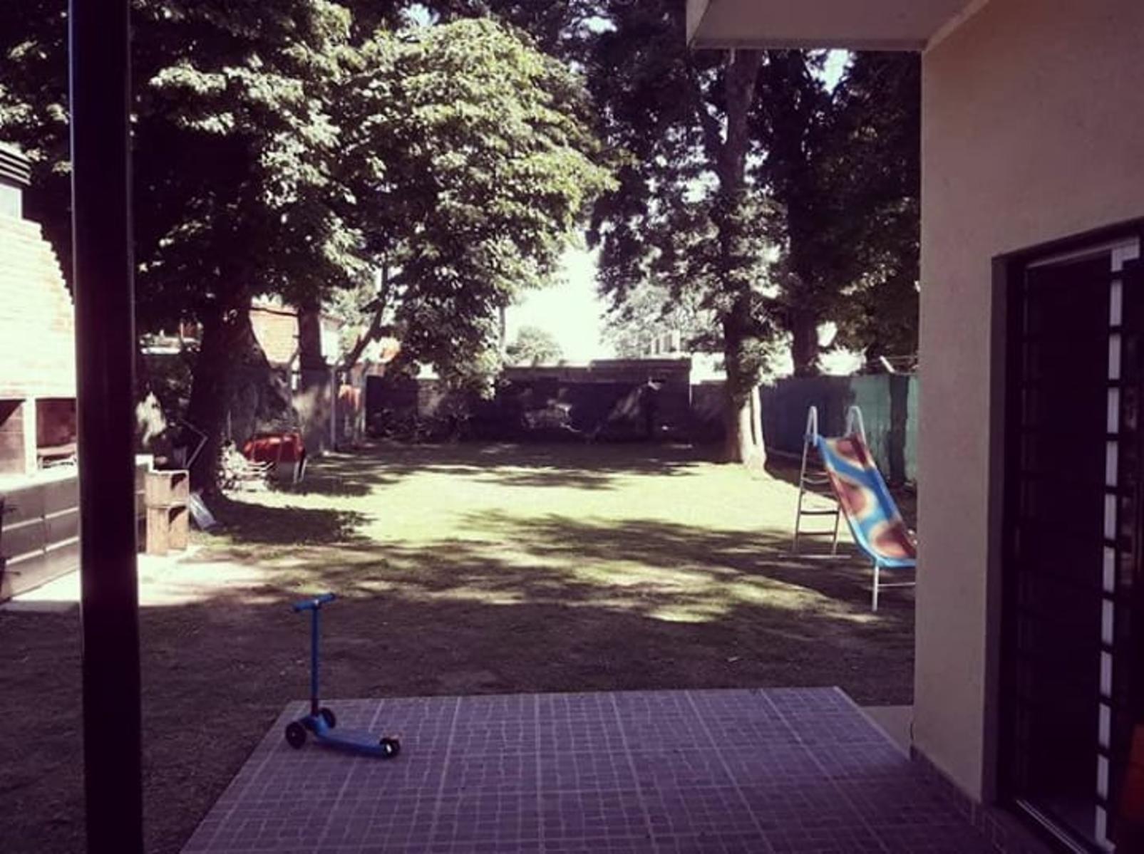 Varela Casa Moderna Amplio Parque Aceptamos Permuta — foto 9
