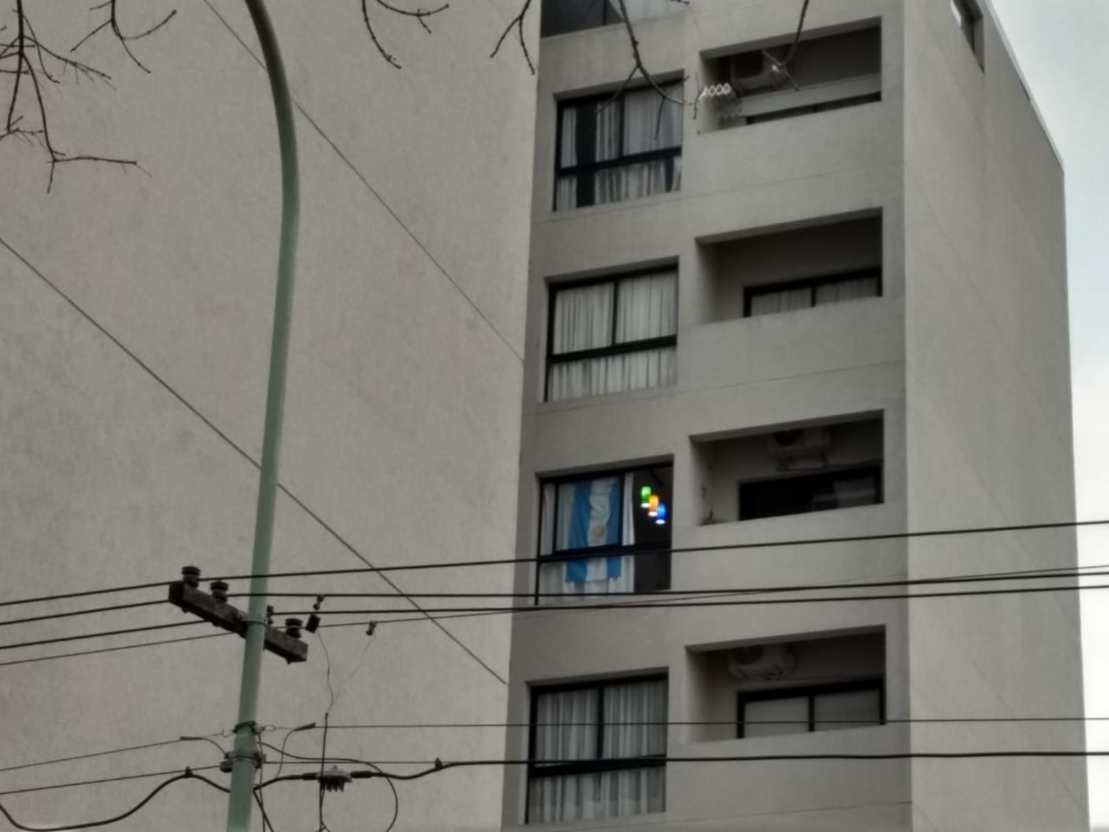 Dpto. Berazategui Céntrico Luminoso Amplia vista Financiación — foto 12