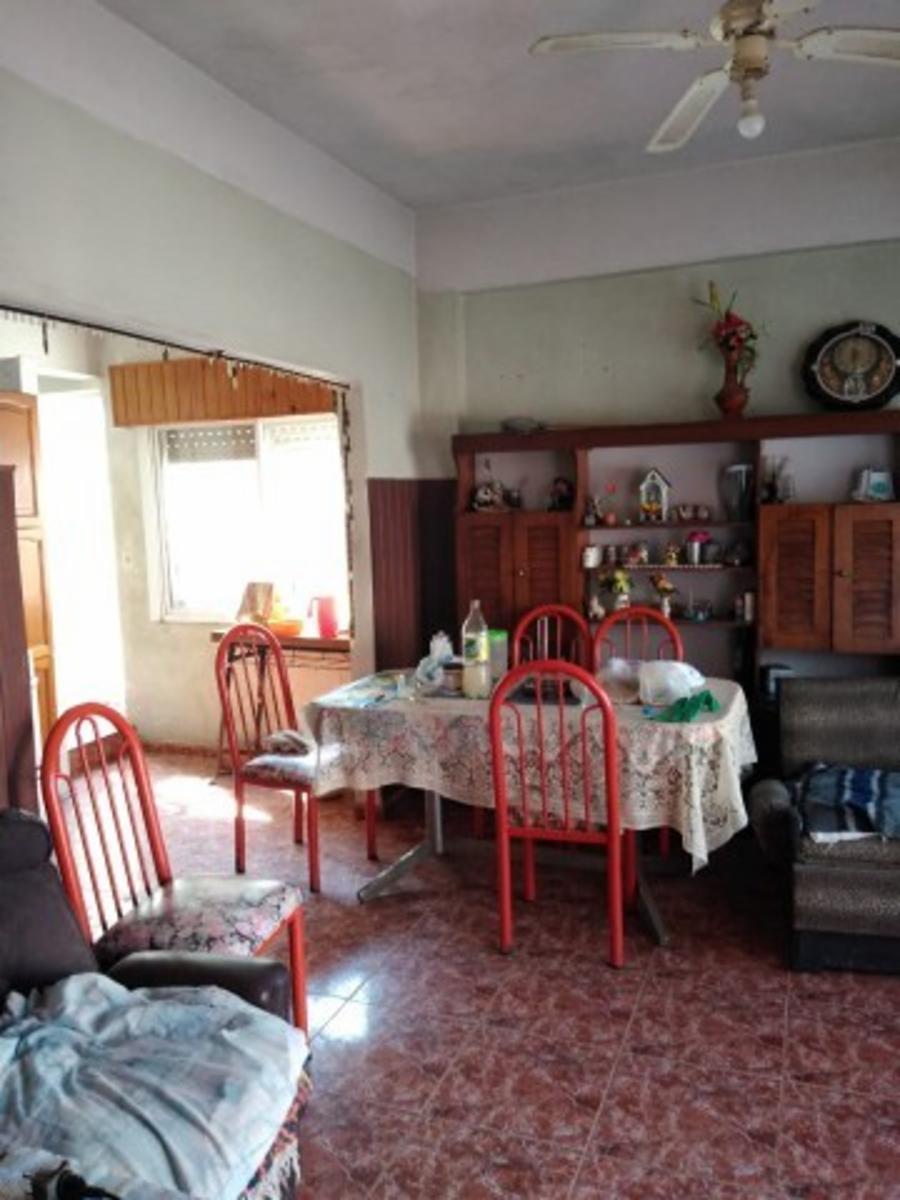 Retasado venta por viaje Casa con local barrio Monte Cudine — foto 5