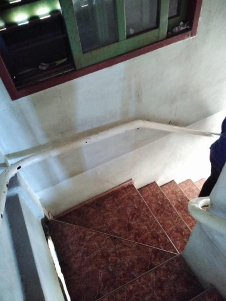 Retasado venta por viaje Casa con local barrio Monte Cudine — foto 7