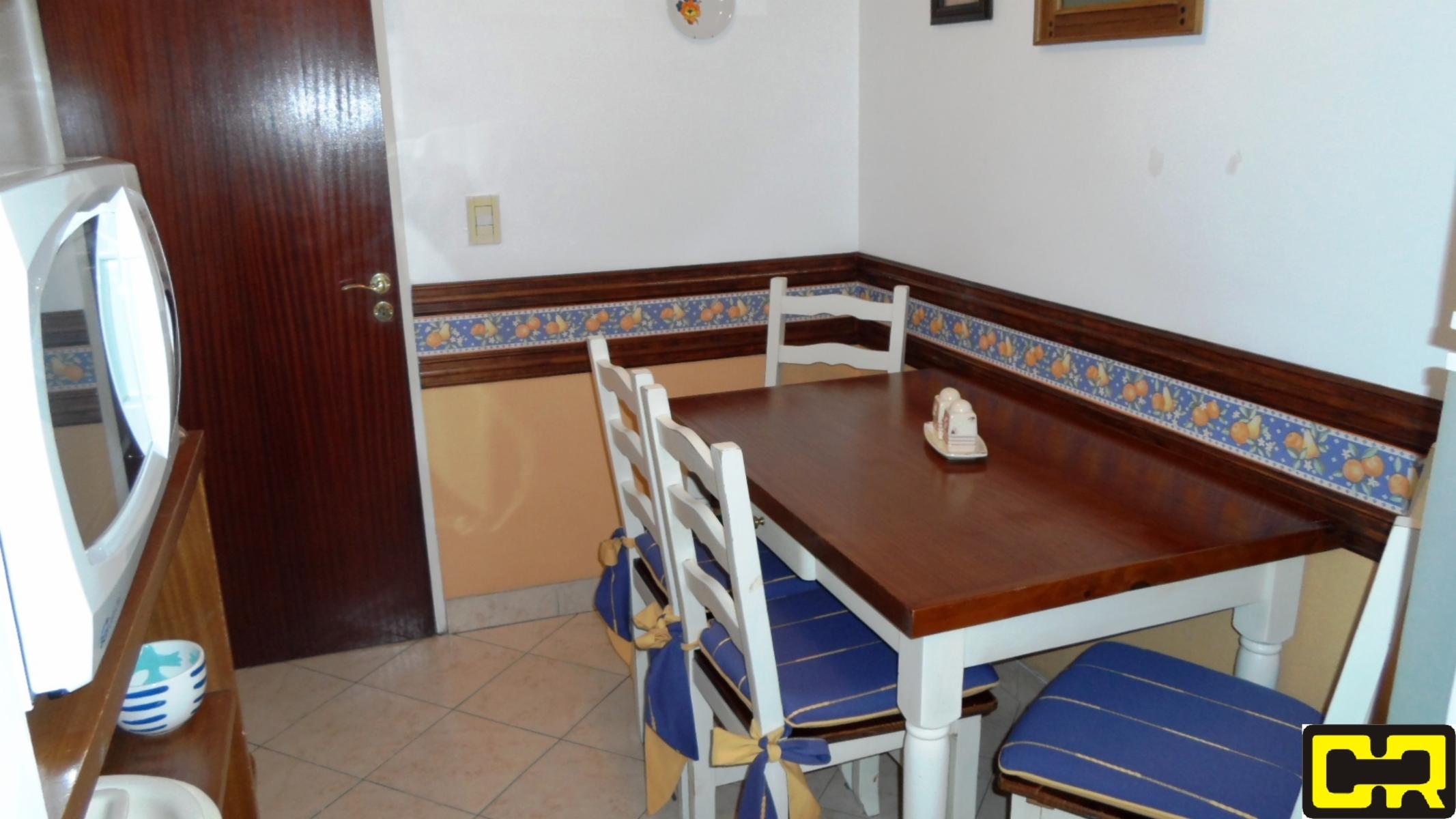 Magnifico piso de 5 ambientes con cochera cubierta y cuatro baños. — foto 12