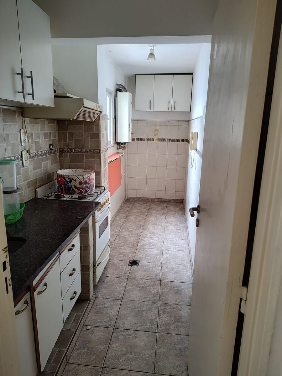 Imperdible departamento dos ambientes en Boedo. — foto 8