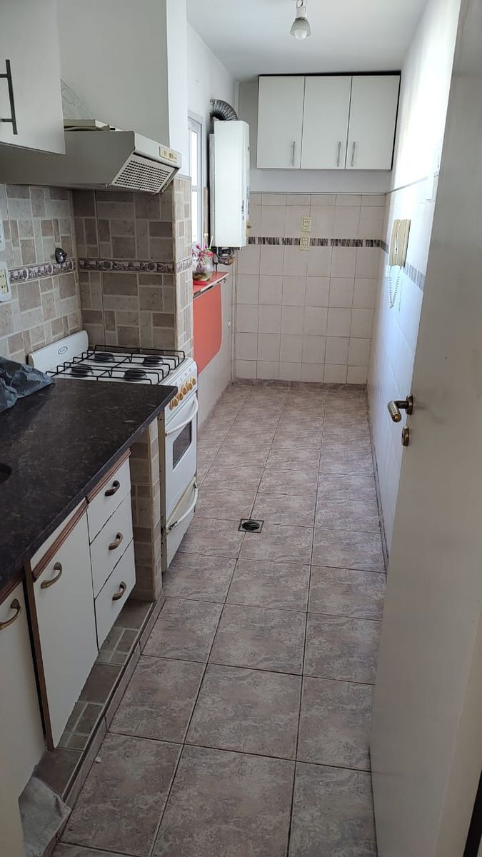 Imperdible departamento dos ambientes en Boedo. — foto 10