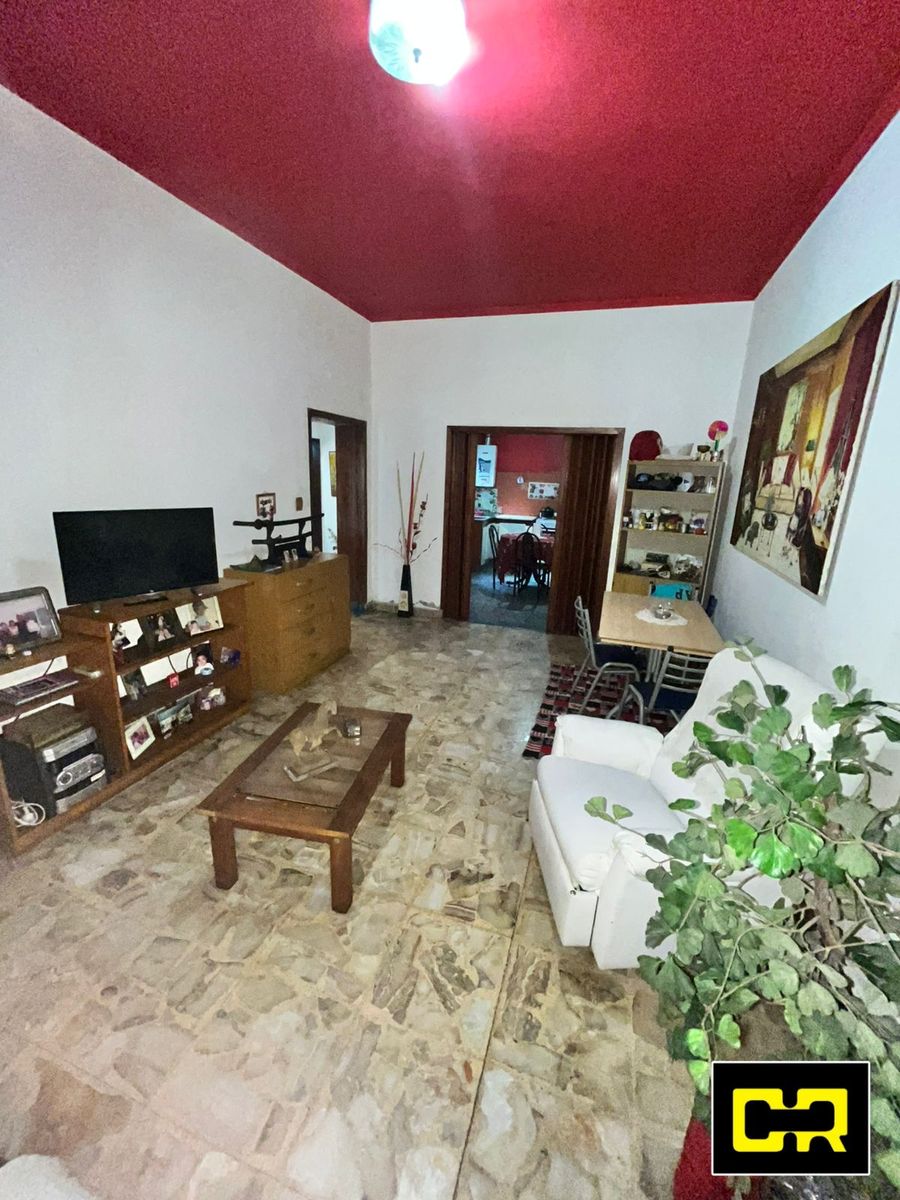 Muy linda casa lote propio de 3 ambientes. - 12