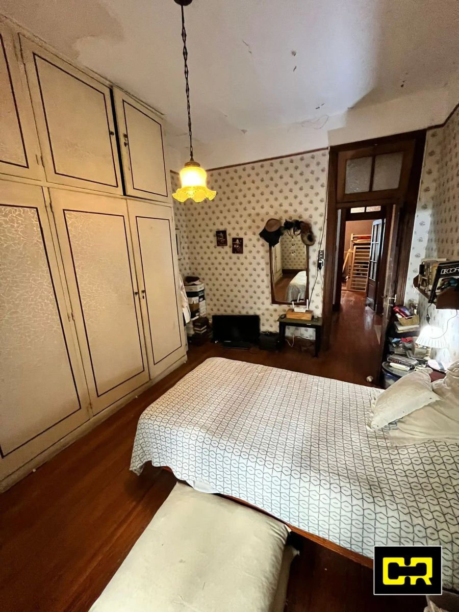 Imponente Casa en Lote Propio con Terraza y Quincho. - 2