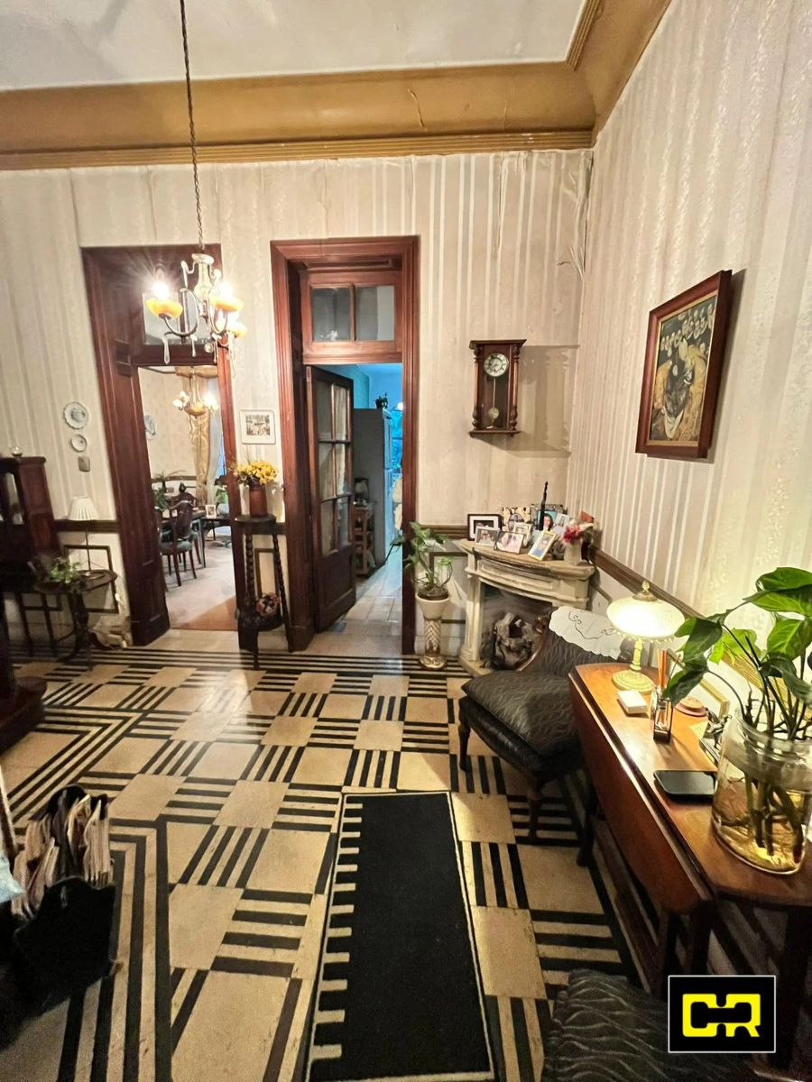 Imponente Casa en Lote Propio con Terraza y Quincho. - 10