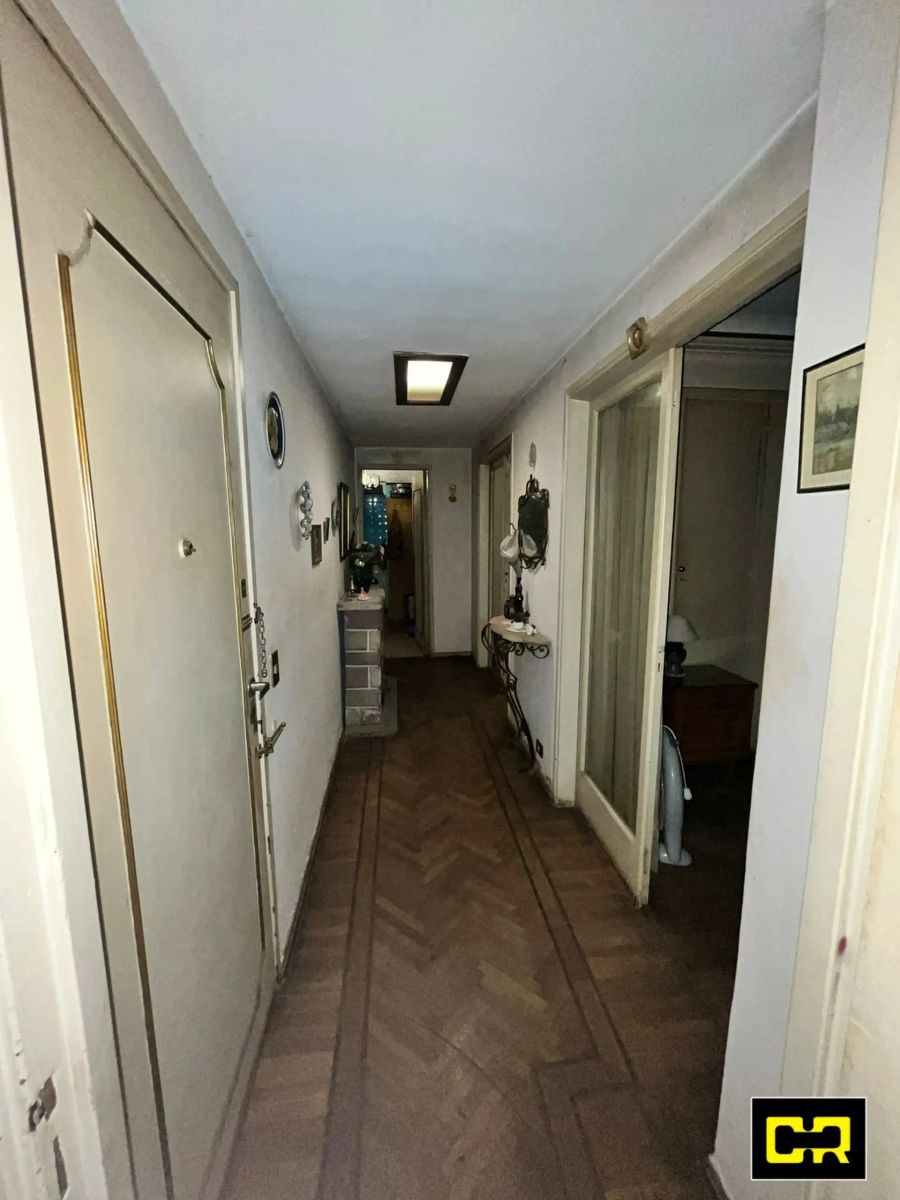 Semipiso 4 ambientes con balcones al frente. - 12