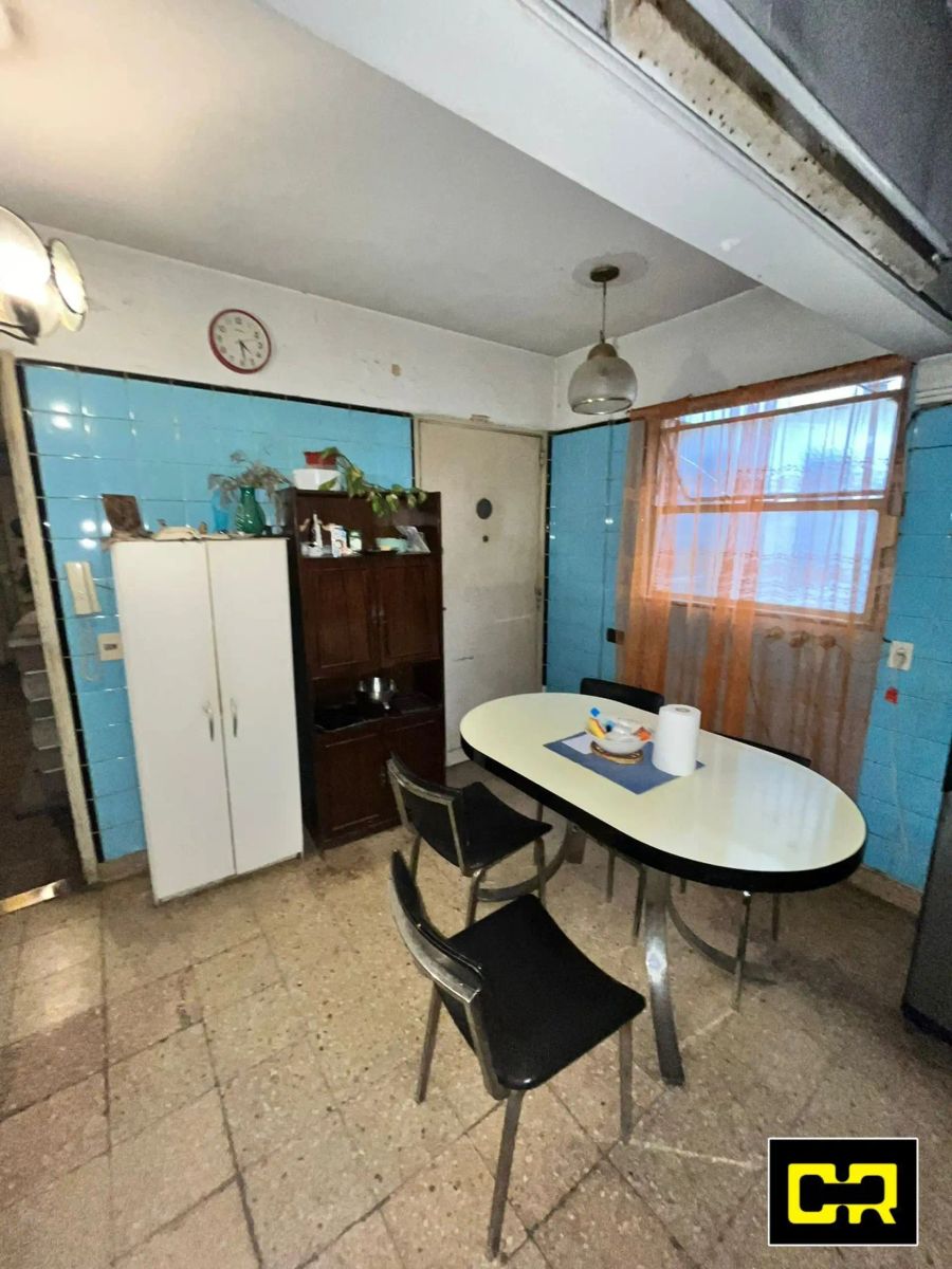 Semipiso 4 ambientes con balcones al frente. - 22