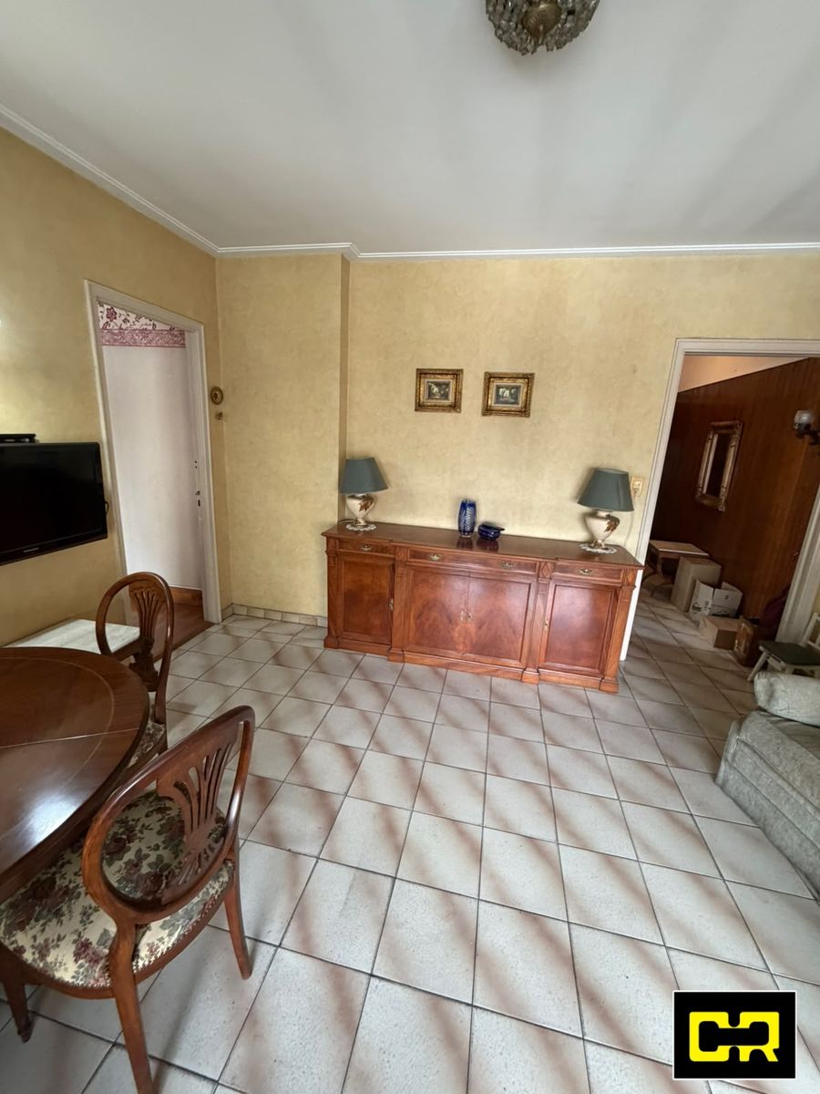 Muy buen departamento 2 ambientes al frente con balcon terraza. - 25