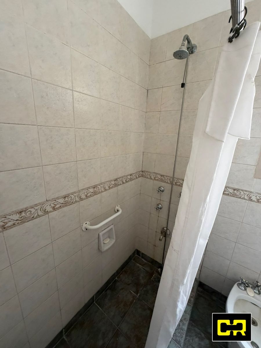 Muy buen departamento 2 ambientes al frente con balcon terraza. - 28