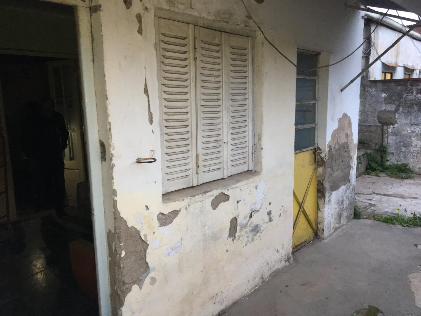 SE VENDE LOTE DE 10 X 50 CON GALPÓN Y CASA A RECICLAR - 4