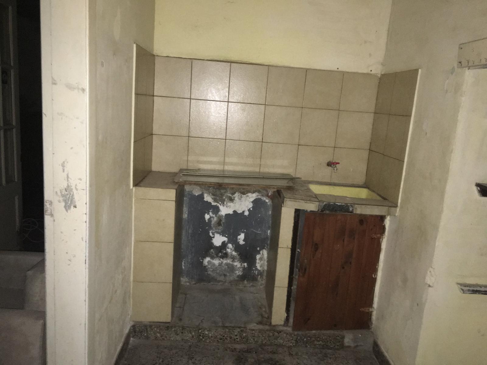 SE VENDE LOTE DE 10 X 50 CON GALPÓN Y CASA A RECICLAR - 8