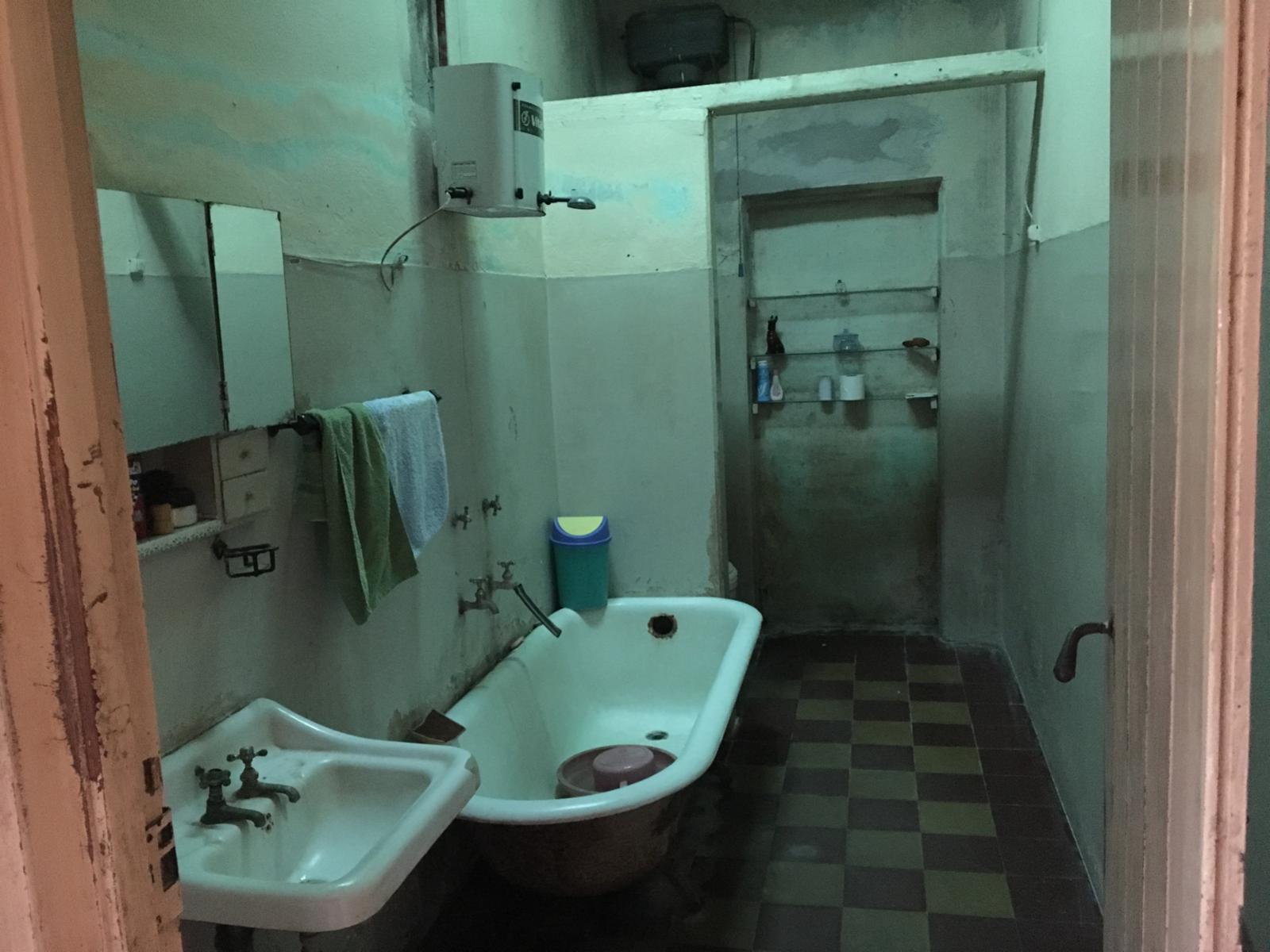 SE VENDE GRAN LOTE CON CASA Y LOCAL A LA CALLE ZONA QUEQUEN — foto 12