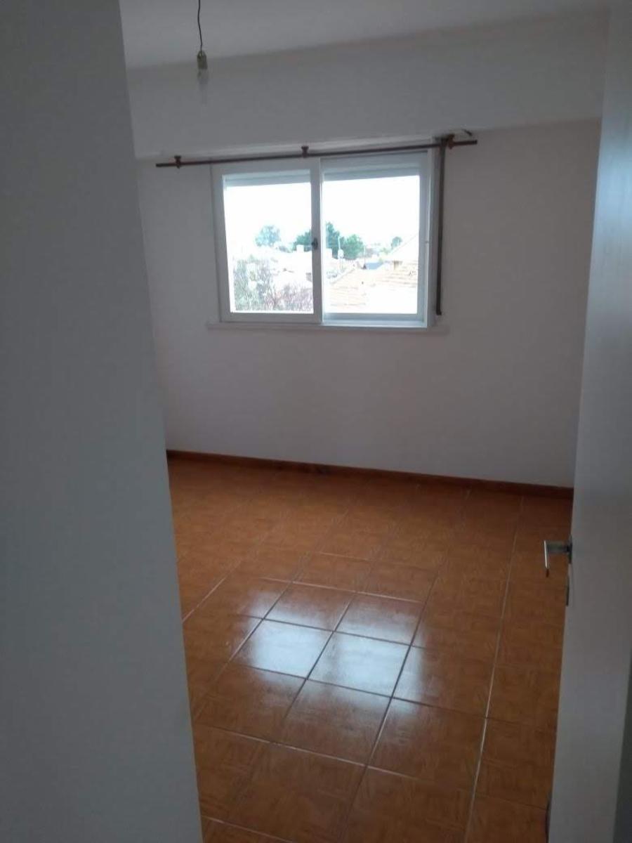 SE ALQUILA DEPARTAMENTO 3 AMBIENTES EN TORRE GEMELAS (DIAGONAL SAN MARTIN) $9000 EXPENSAS INCLUIDAS - 4