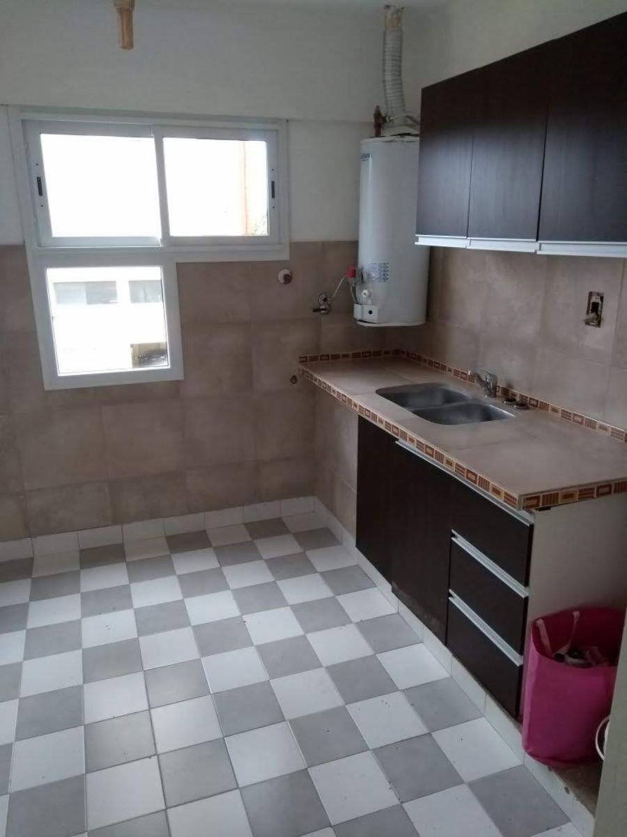 SE ALQUILA DEPARTAMENTO 3 AMBIENTES EN TORRE GEMELAS (DIAGONAL SAN MARTIN) $9000 EXPENSAS INCLUIDAS - 8