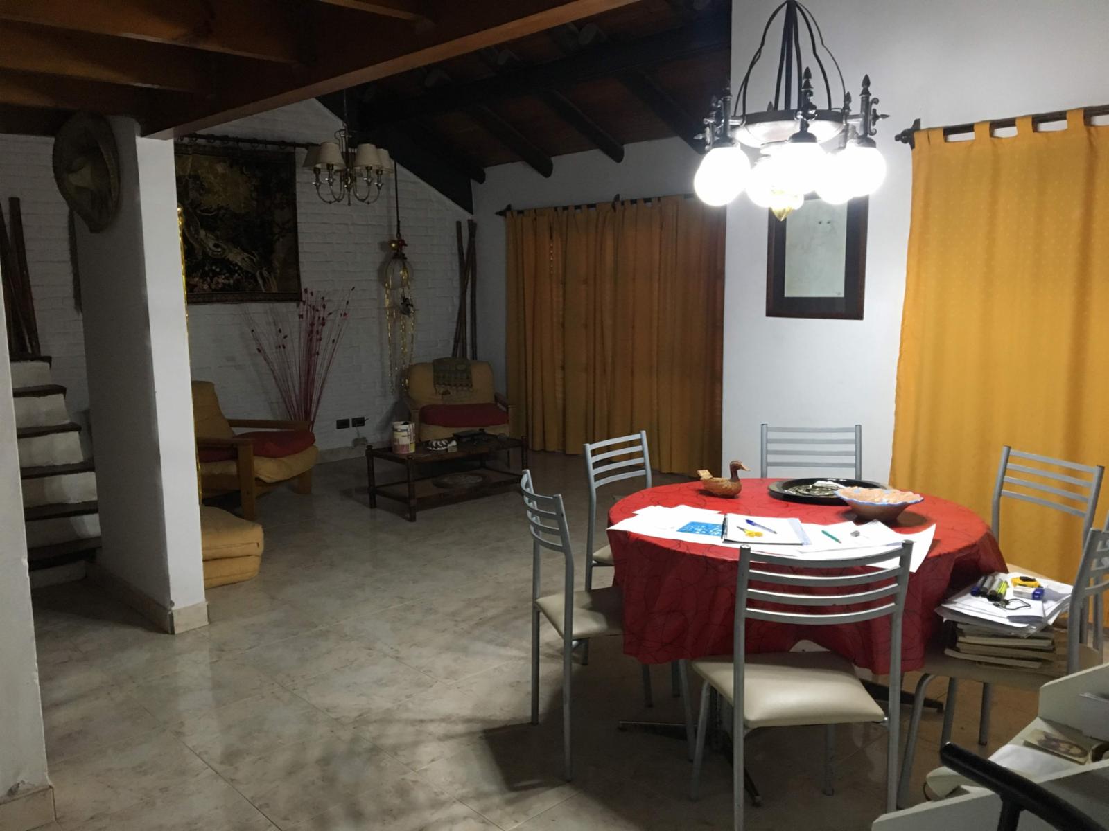 SE VENDE CHALET HERMOSO - CALLE 80 Y 57 — foto 2