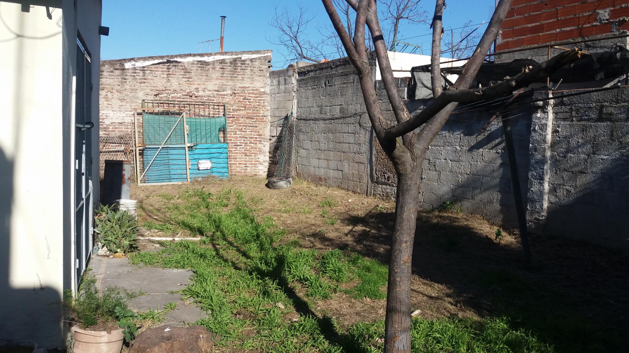 Venta Casa PH de 3 Amb. c/ patio, jardín y entrada de autos pasante. — foto 9