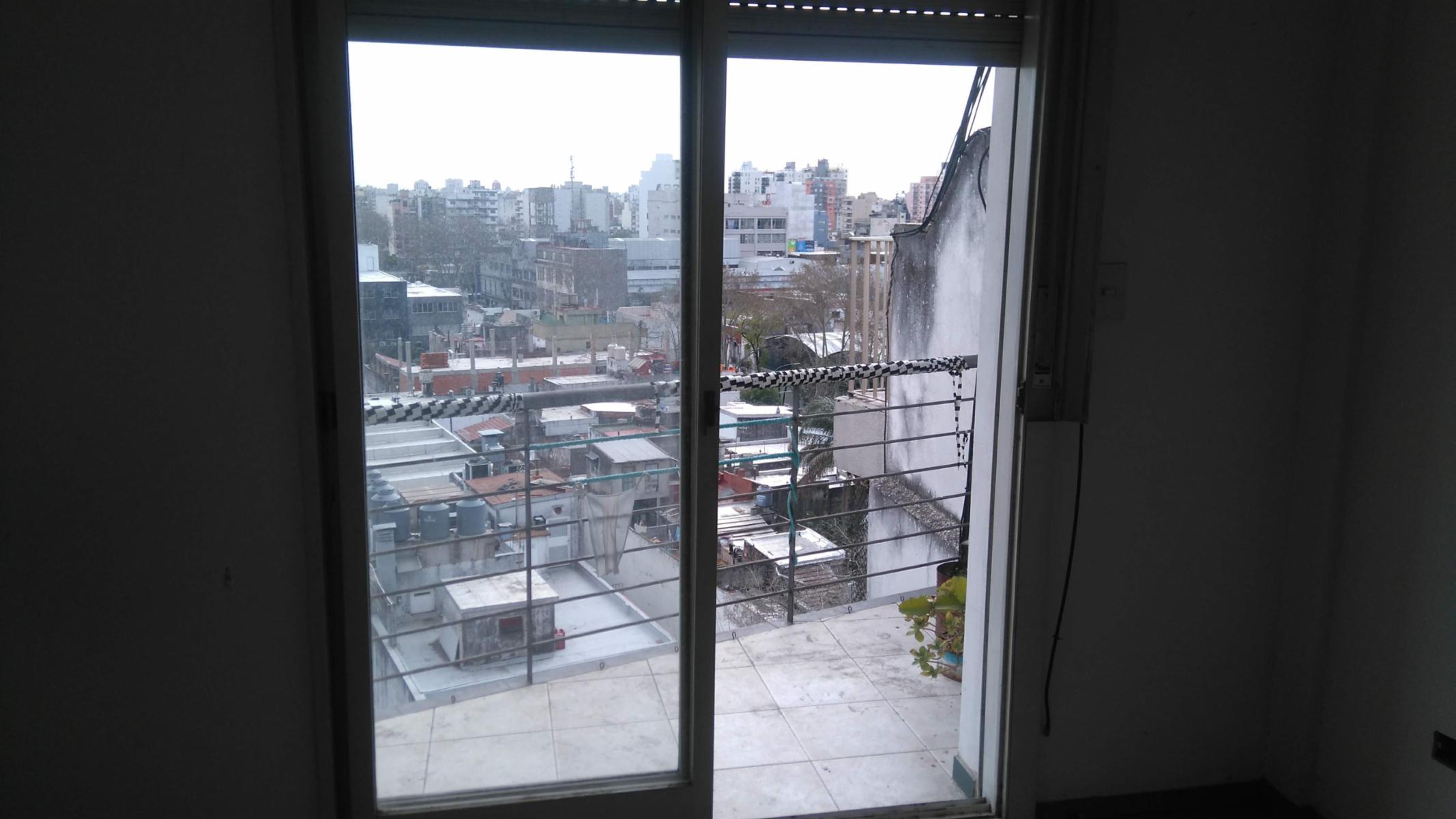 Venta Departamento de 3 ambientes con terraza en Flores. — foto 4