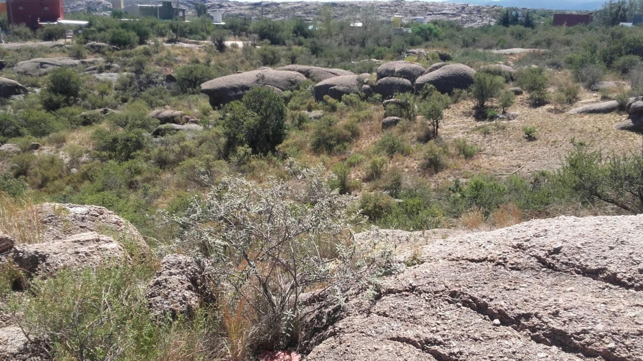 Terreno en venta - Capilla del Monte - Barrio La Atalaya - Excelente vista 360 - con Escritura — foto 3