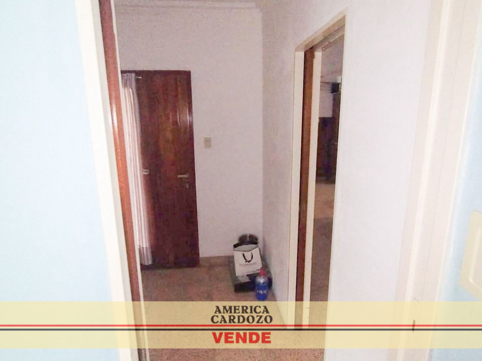 CASA 5 AMBIENTES 370 M2 PASO DEL REY CENTRO — foto 10