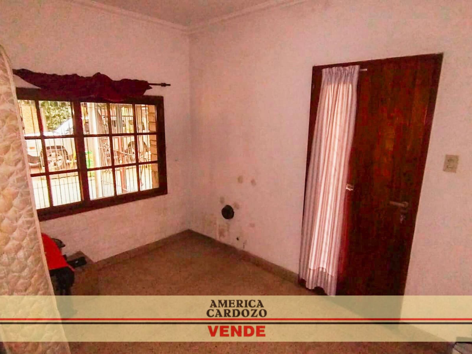 CASA 5 AMBIENTES 370 M2 PASO DEL REY CENTRO — foto 14