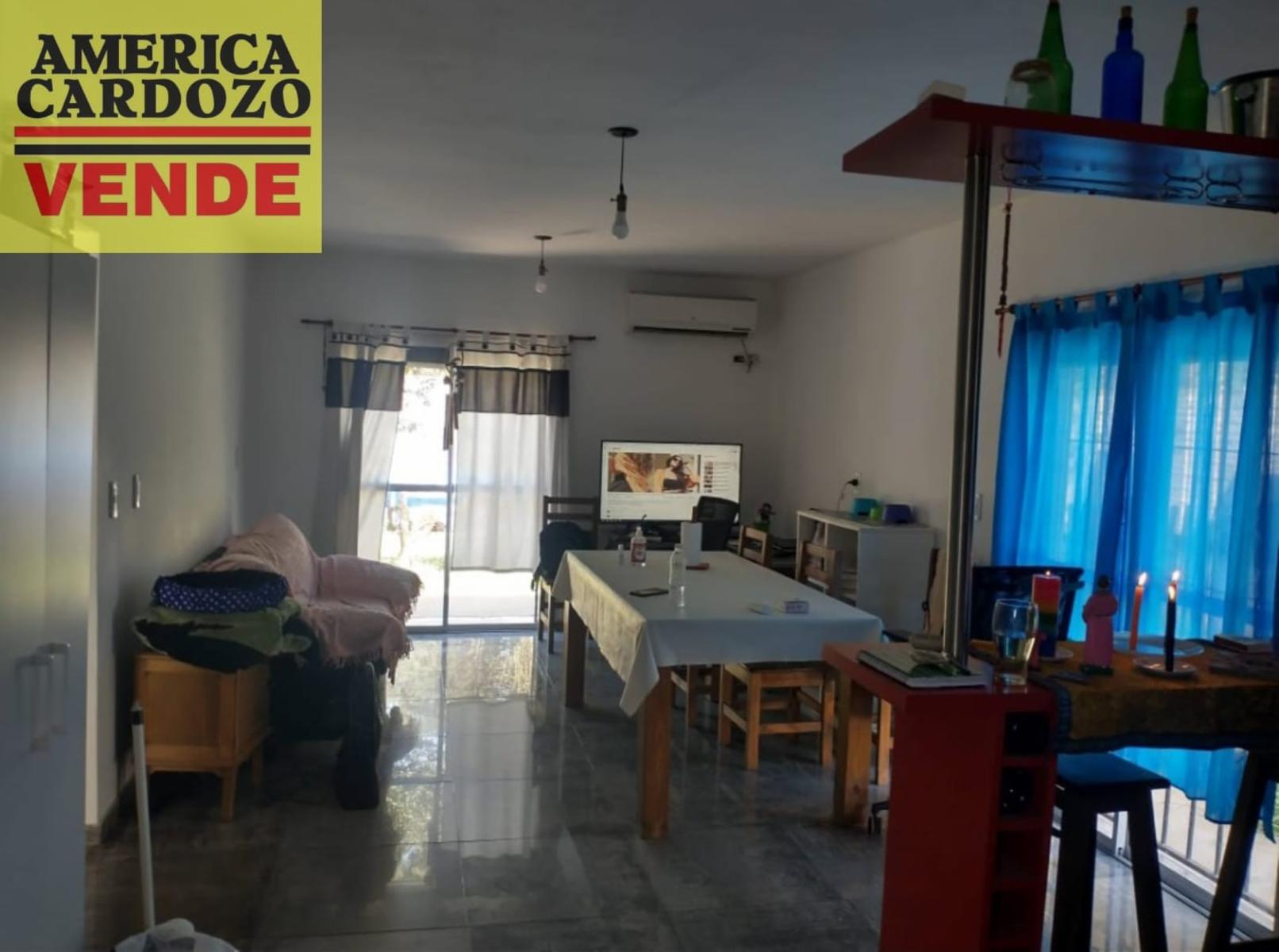 CASA , 4 AMBIENTES CON COCHERA TECHADA, PASO DEL REY — foto 4