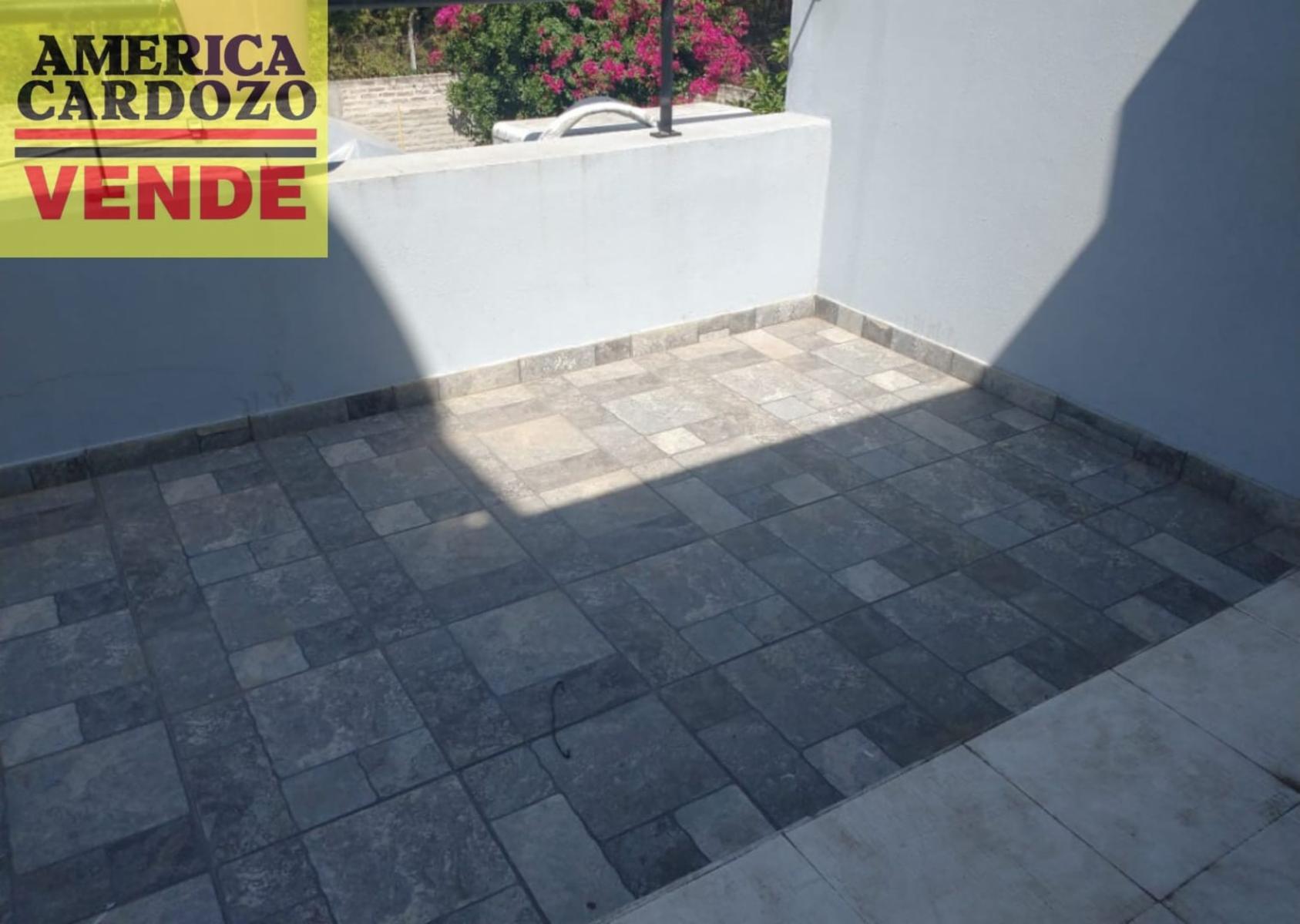 CASA , 4 AMBIENTES CON COCHERA TECHADA, PASO DEL REY — foto 9
