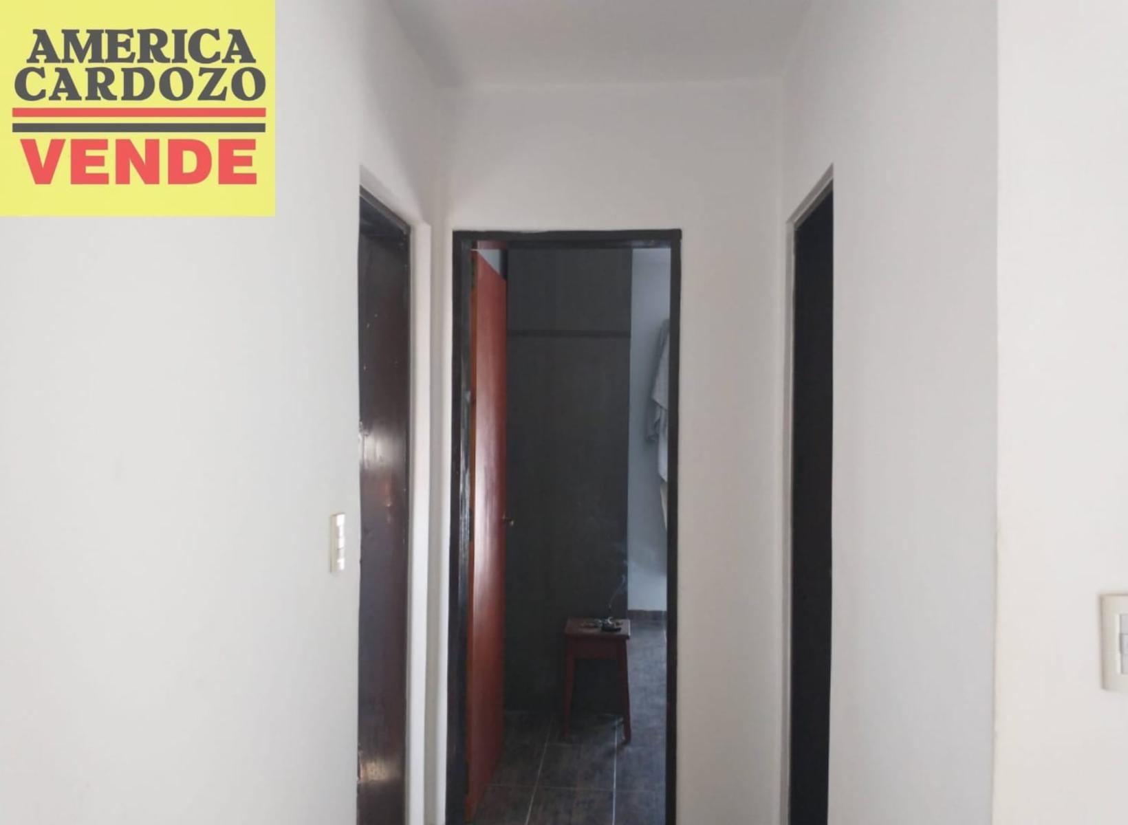 CASA , 4 AMBIENTES CON COCHERA TECHADA, PASO DEL REY — foto 13