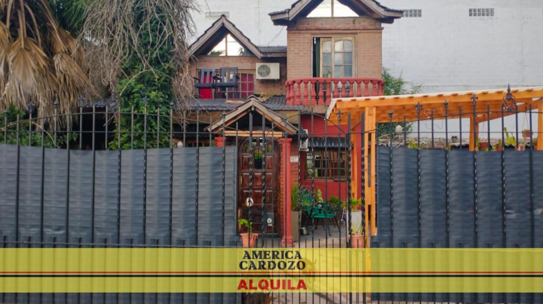 CHALET 4 AMBIENTES, MERLO