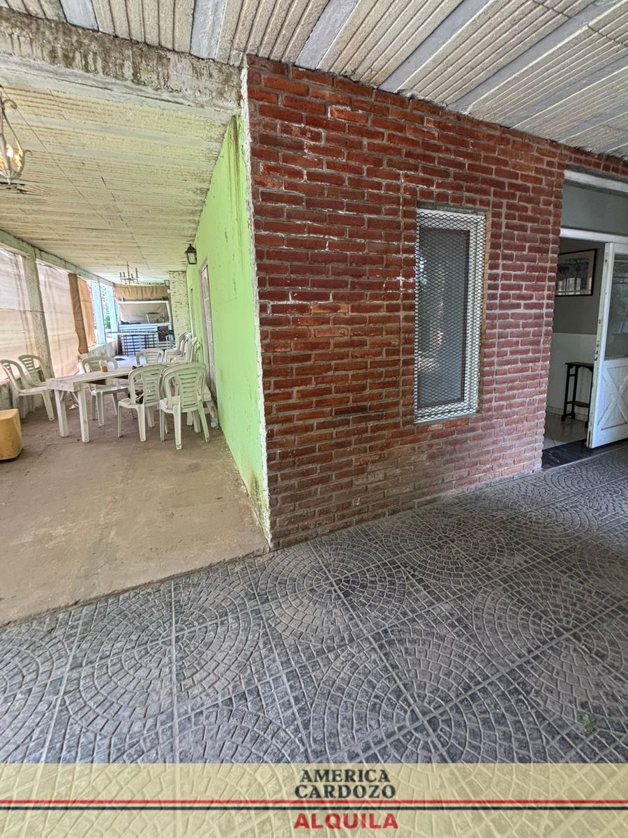 CASA QUINTA EN ALQUILER, FCO. ALVAREZ, MORENO RUTA 25 - 10