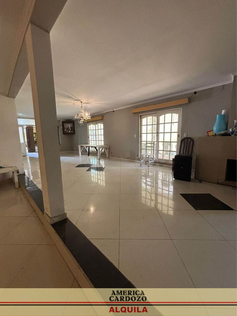 CASA QUINTA EN ALQUILER, FCO. ALVAREZ, MORENO RUTA 25 - 11
